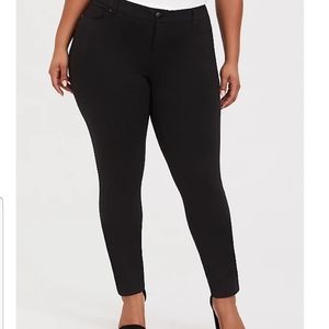 STUDIO PREMIUM PONTE STRETCH SKINNY PANT - BLACK